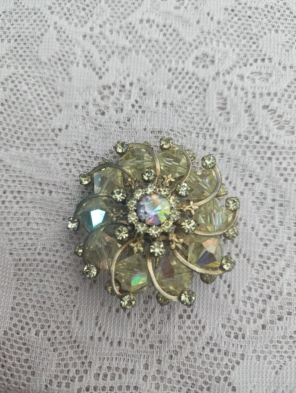 Aurora Crystal Floral Brooch - Pale Yellow